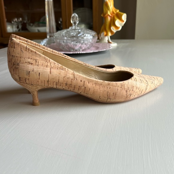 Stuart Weitzman Poco Cork Kitten Heels - Picture 9 of 11